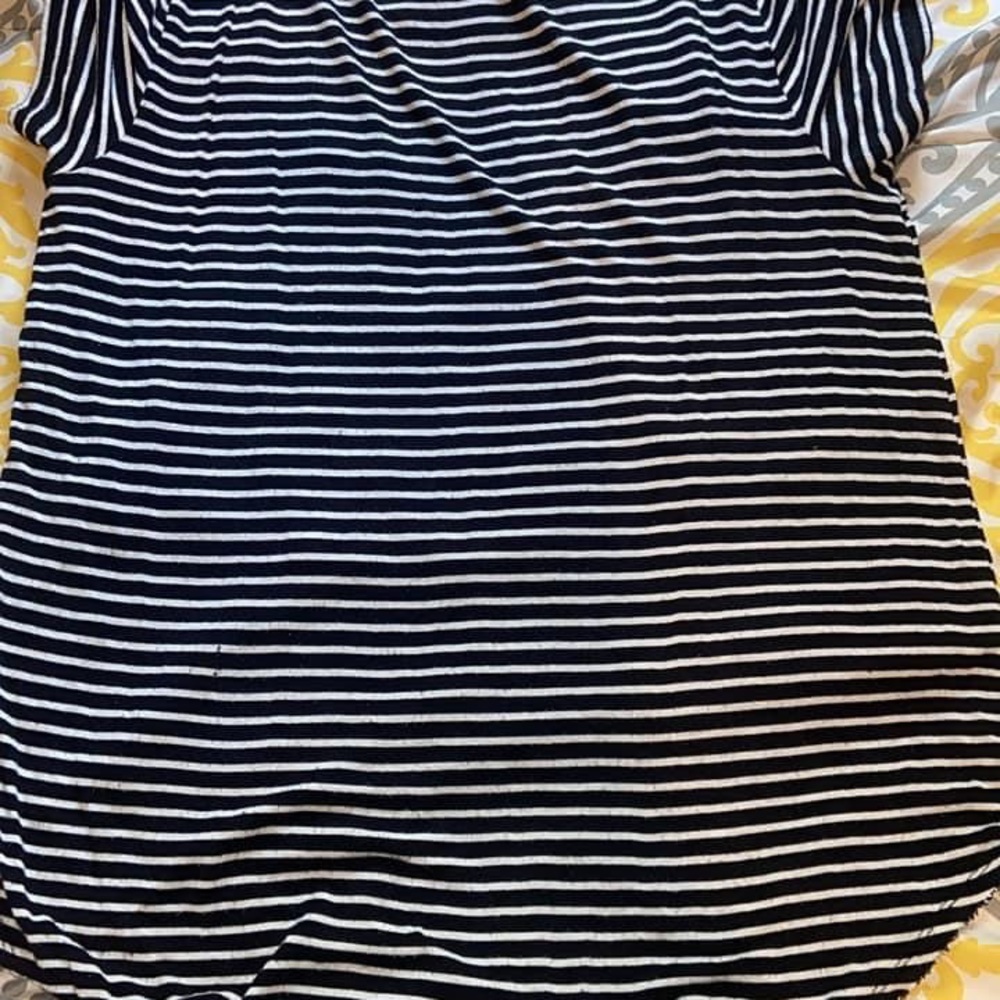 Hollister flow shirt